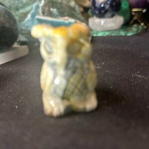 Bumblebee Jasper owl carving